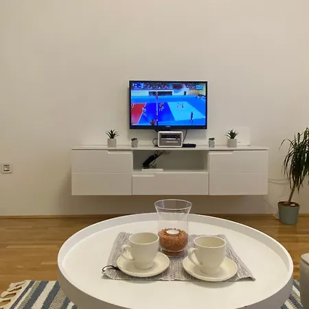 아파트 Royal 021 노비사드